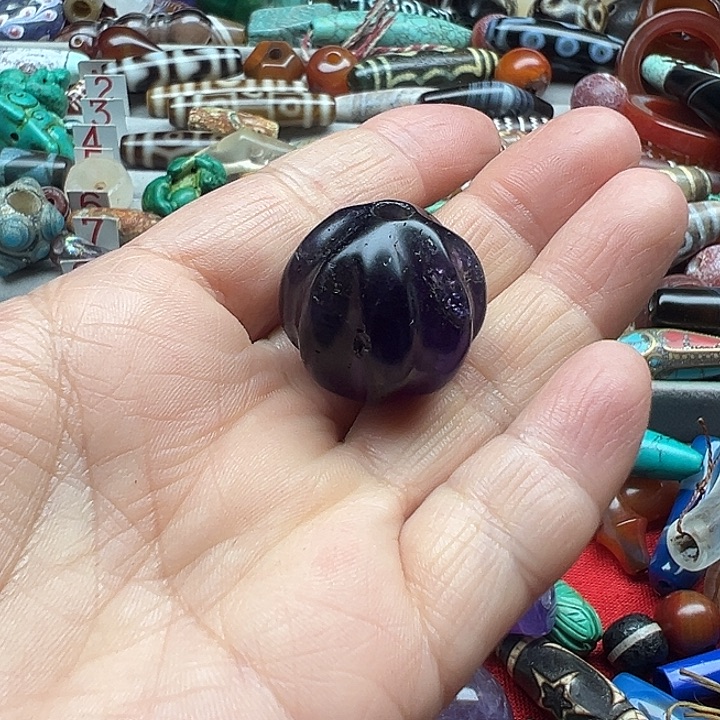 兰***堂玛瑙/玉髓未镶嵌颈饰