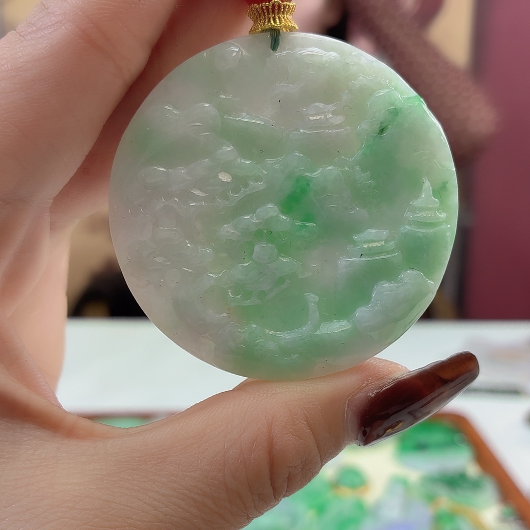 翡翠未镶嵌颈饰翡翠