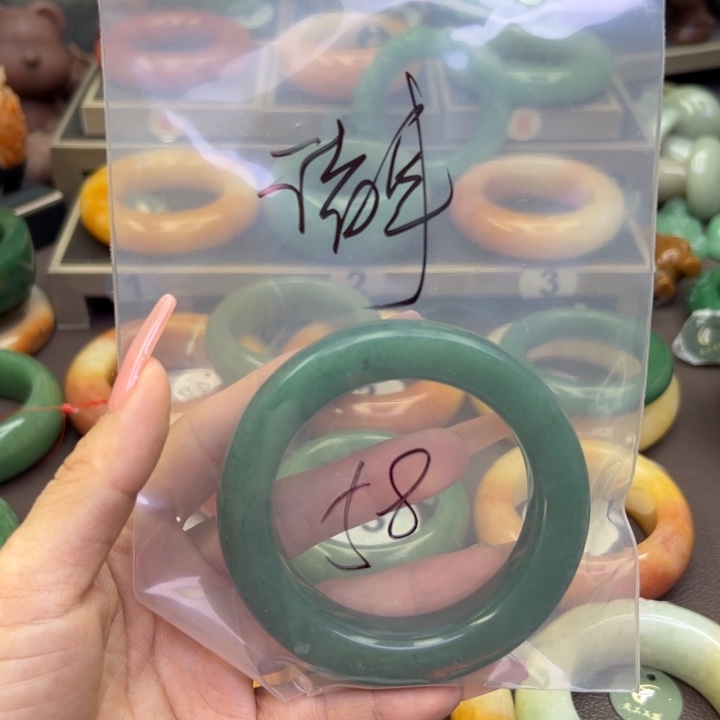 未镶嵌手镯石英岩玉诸**意