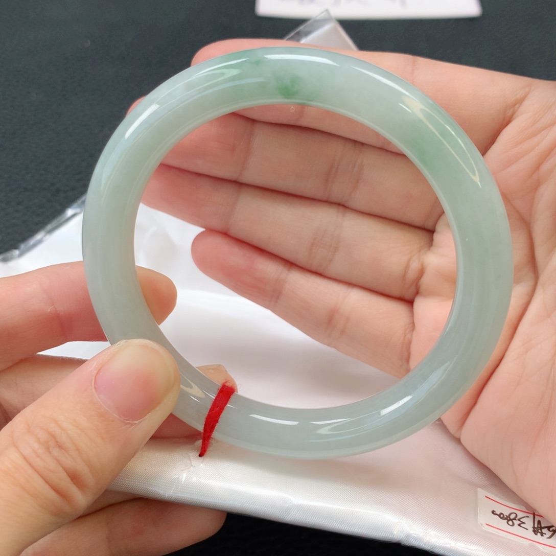 翡翠手镯未镶嵌缅甸圆55.6