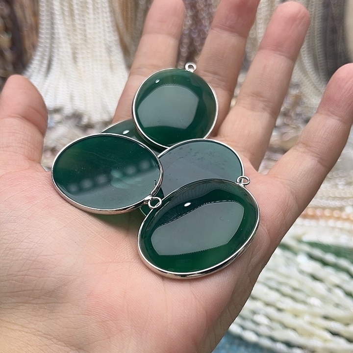 未镶嵌玛瑙/玉髓珠宝半成品一个30/40m左右绿玛瑙吊坠