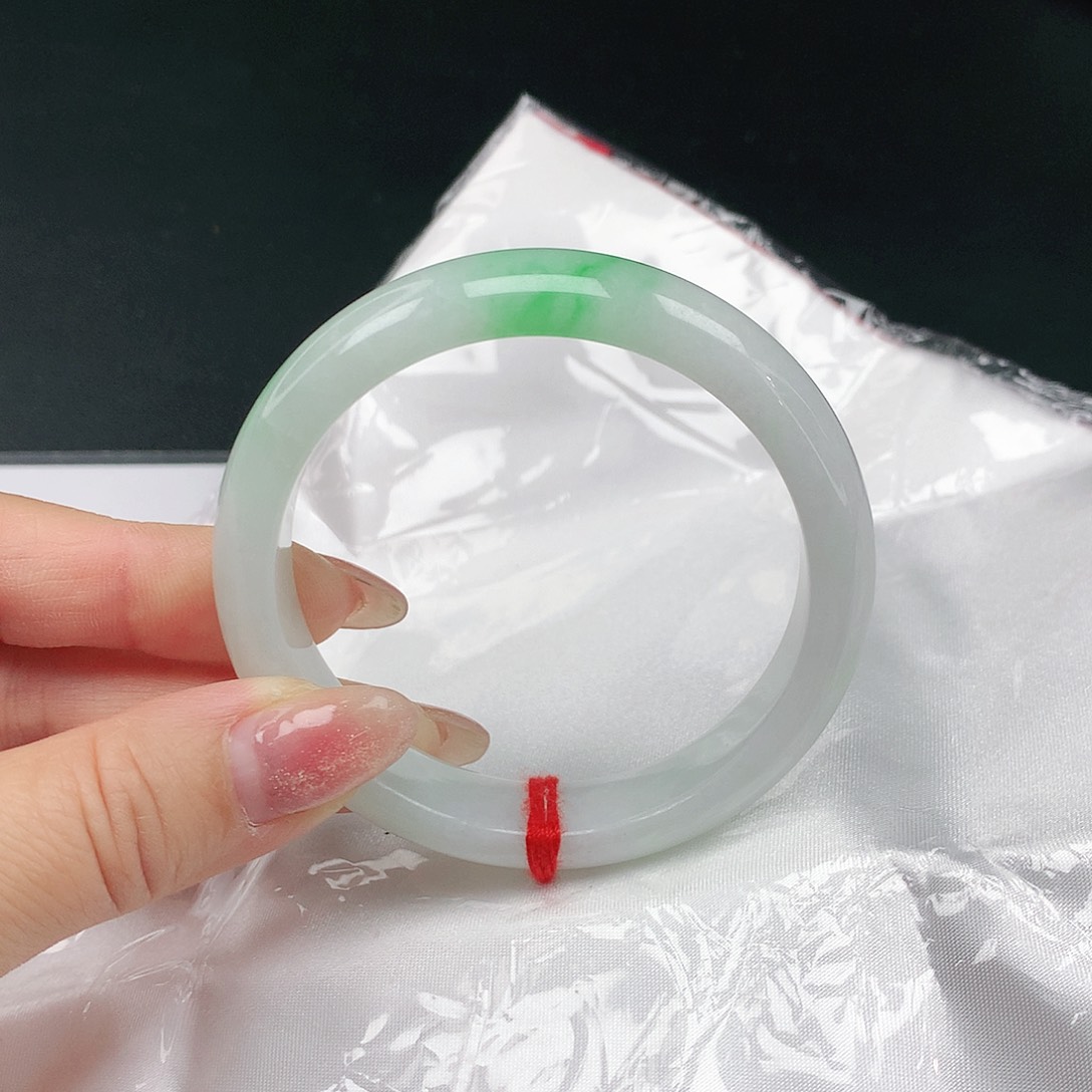 翡翠手镯未镶嵌翡翠341