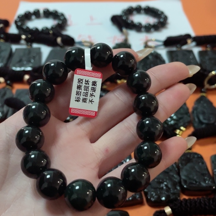 翡翠颈饰未镶嵌用****8