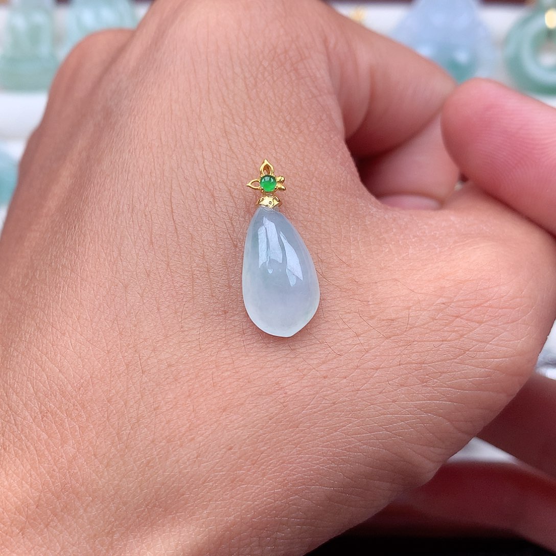 翡翠18K金镶嵌吊坠(不含链)