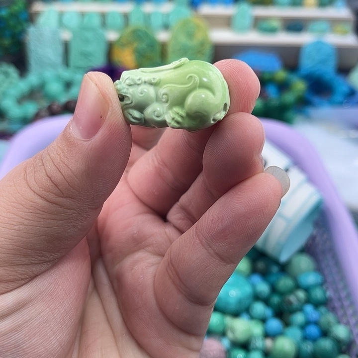 菱锰矿未镶嵌珠宝半成品