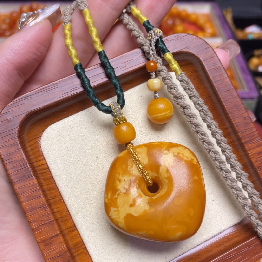 未镶嵌蜜蜡颈饰项链