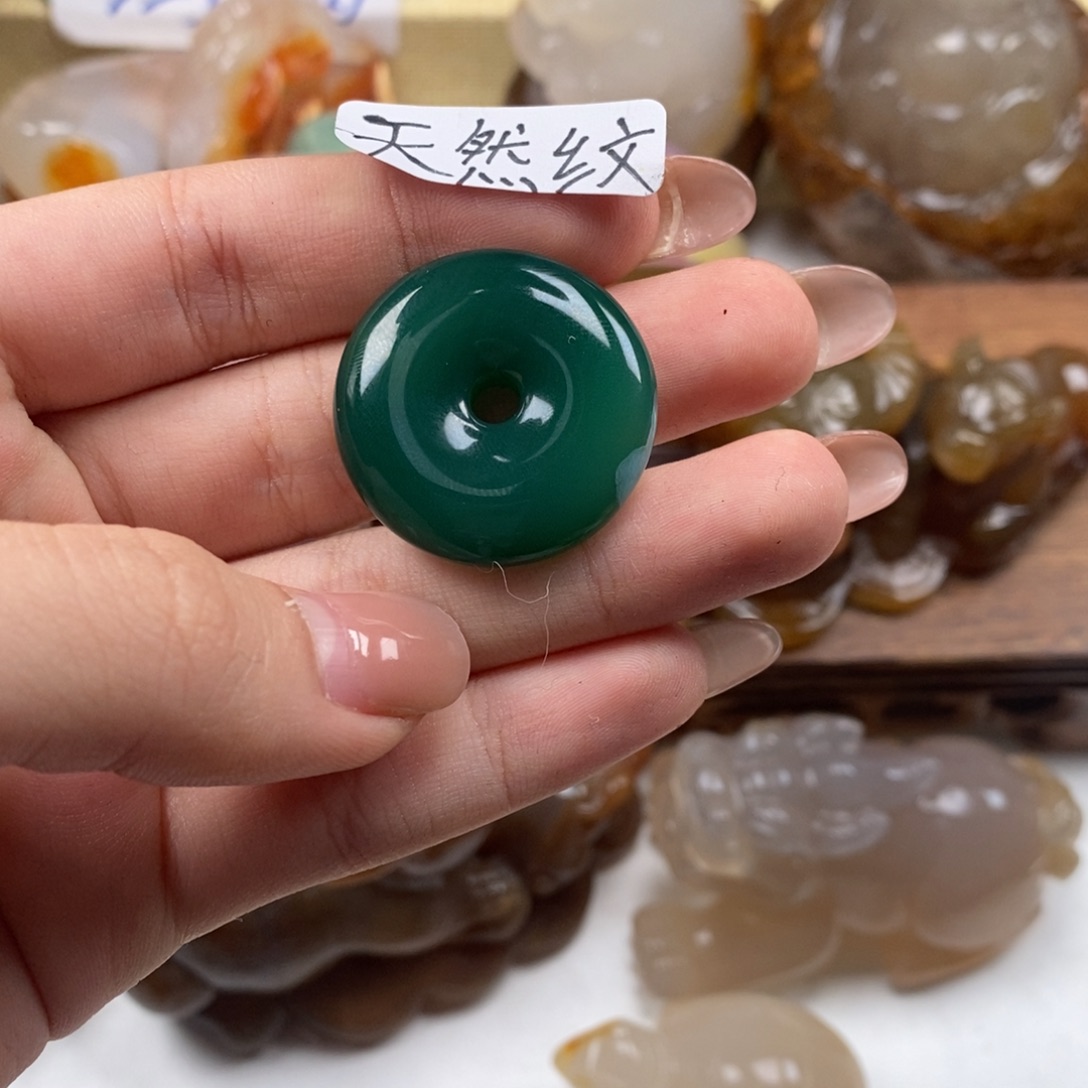 玛瑙/玉髓未镶嵌颈饰