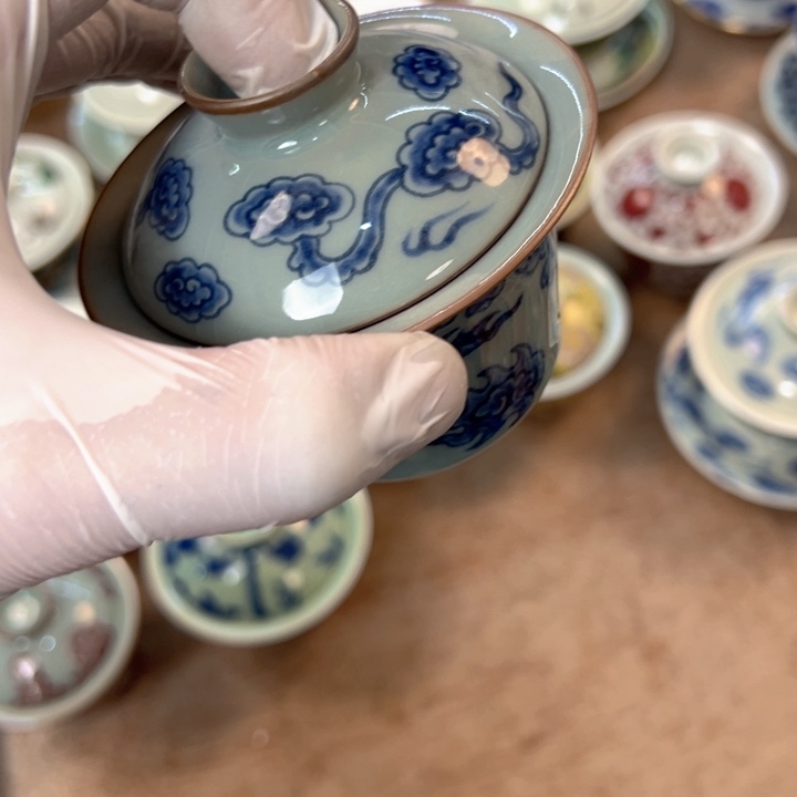 瓷片淘泥铠甲龙马蹄盖碗