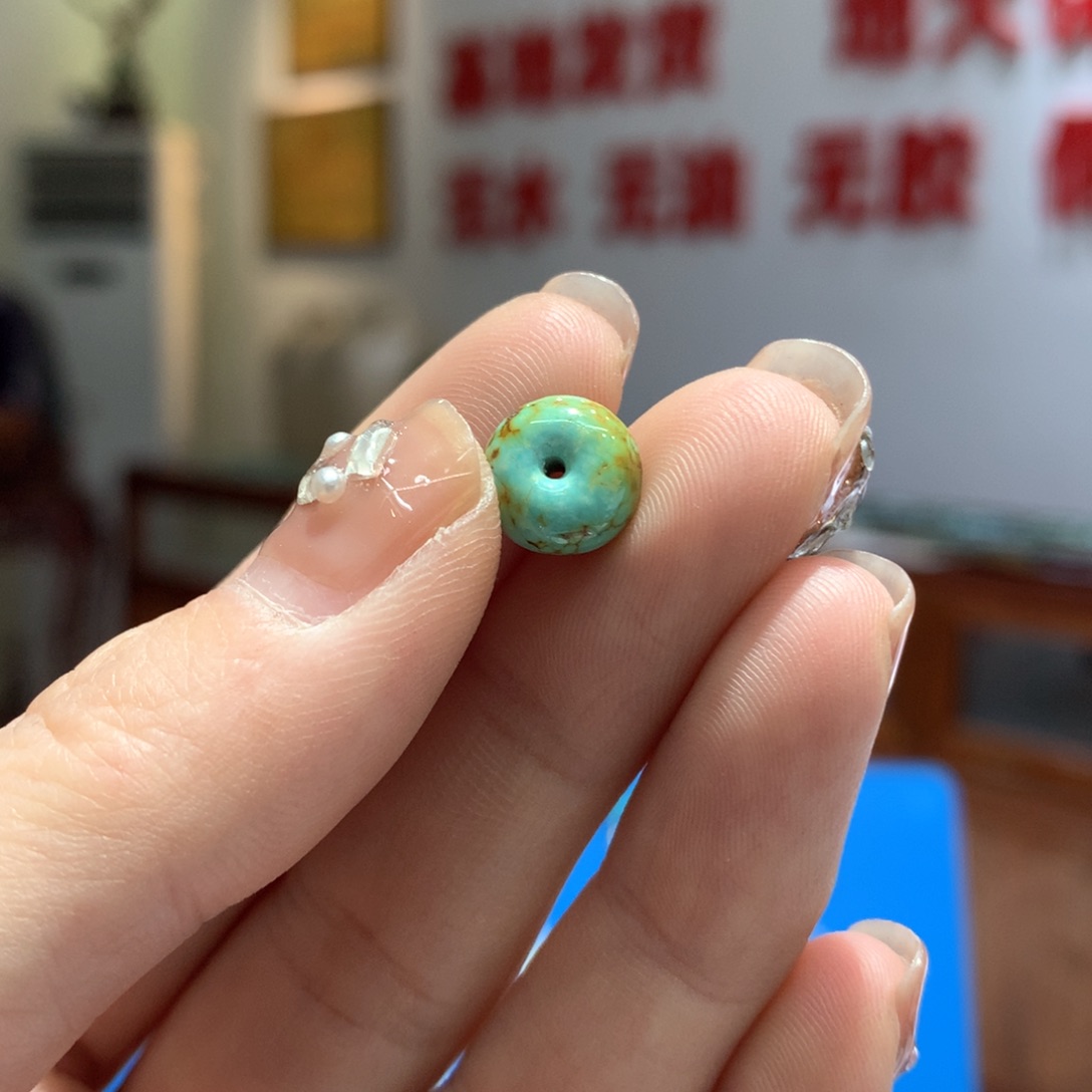 绿松石配饰未镶嵌
