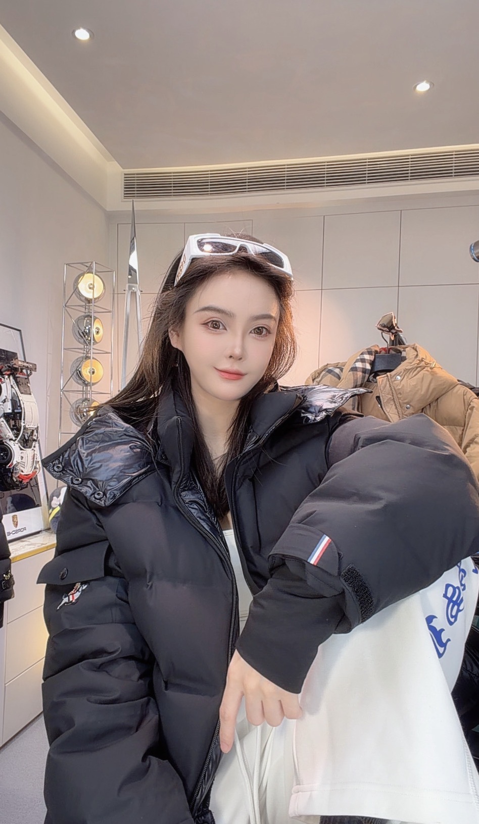 【钱老板】*口雪山鹅绒防风防水透气保暖连帽徽标短款羽绒服2566