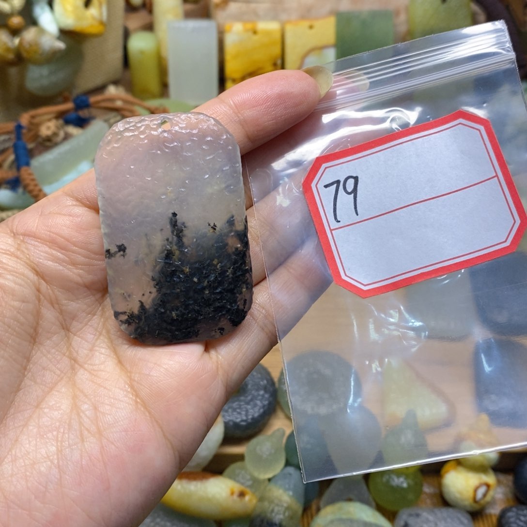 未镶嵌岫玉纯天然l****n