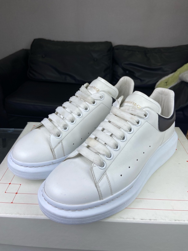 95新 Alexander McQueen/亚历山大·麦昆 麦昆黑尾40码原盒97新