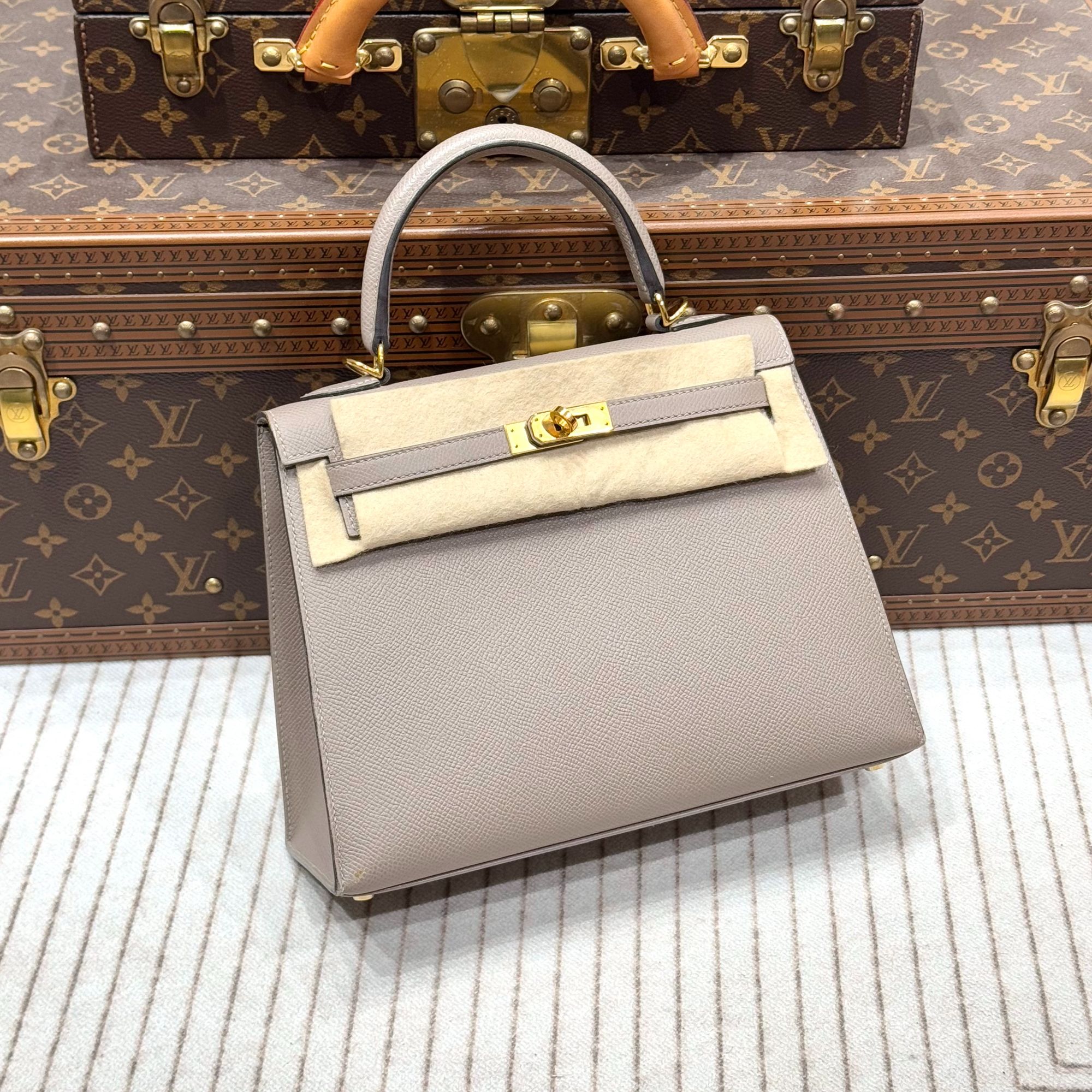 99新 Hermes/爱马仕 lina/银河灰kelly25包/e皮/A刻 锁 肩带