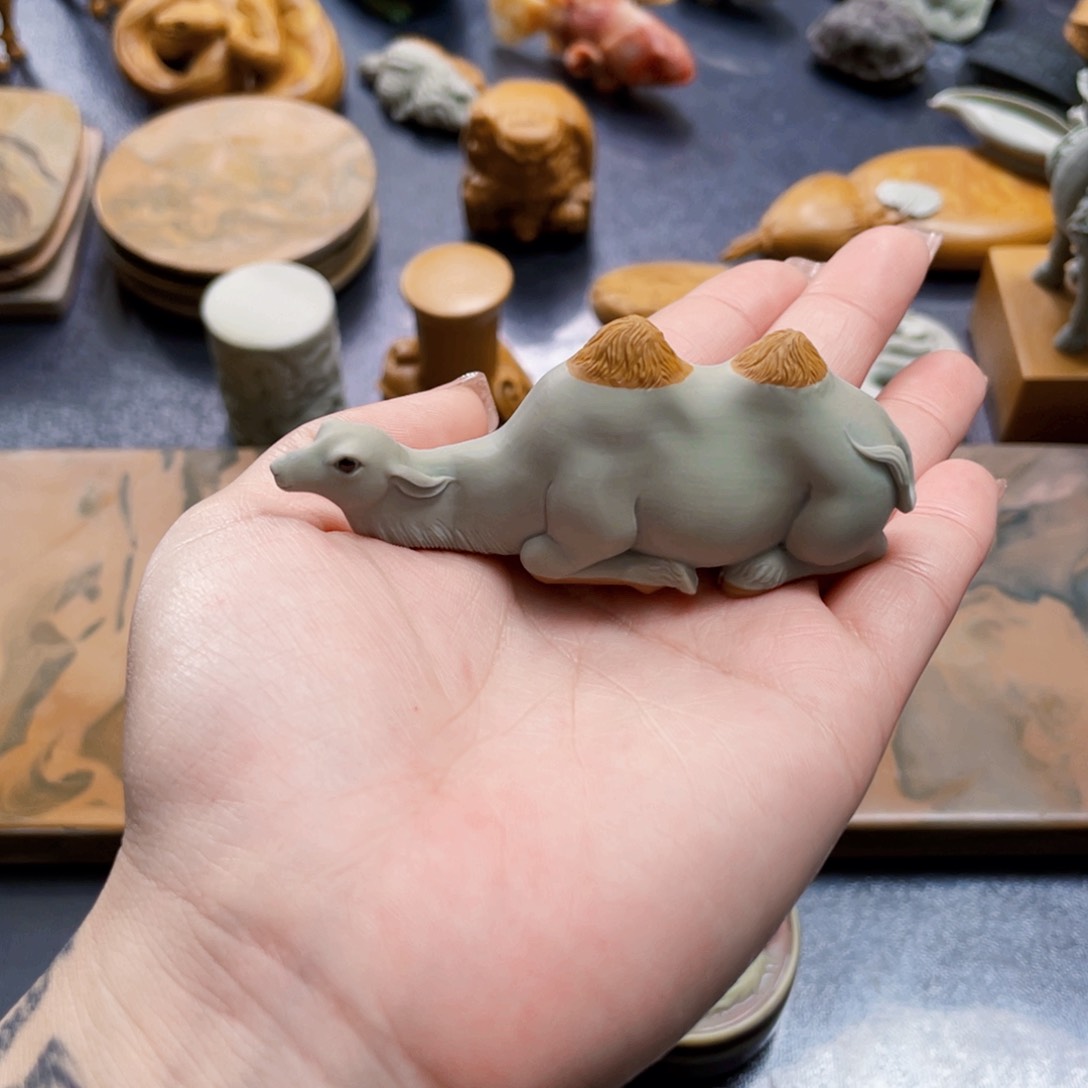 骆驼志在千里手工雕刻