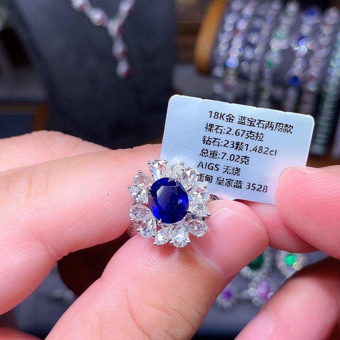 戒指蓝宝石18K金镶嵌