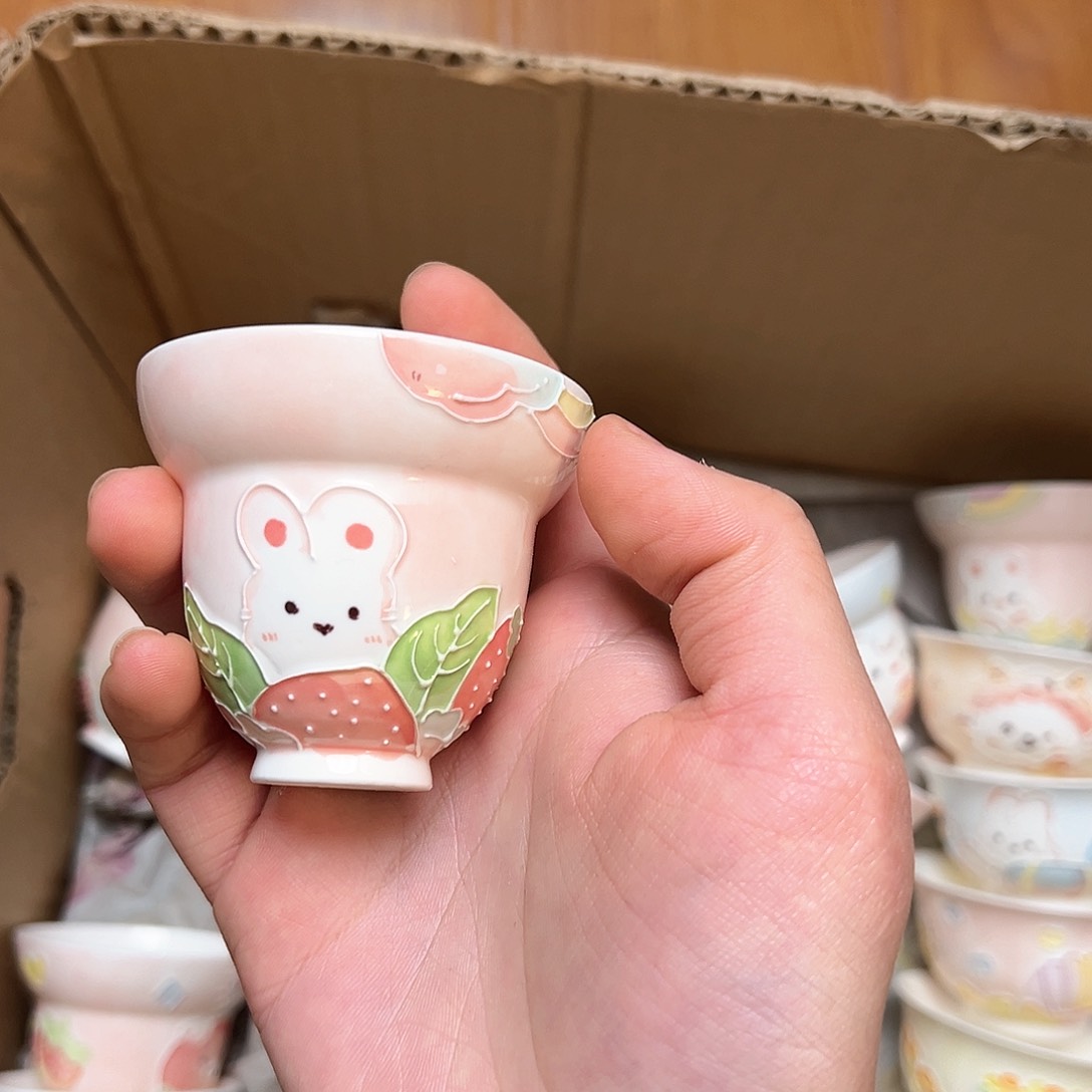 景德镇手绘陶瓷杯子