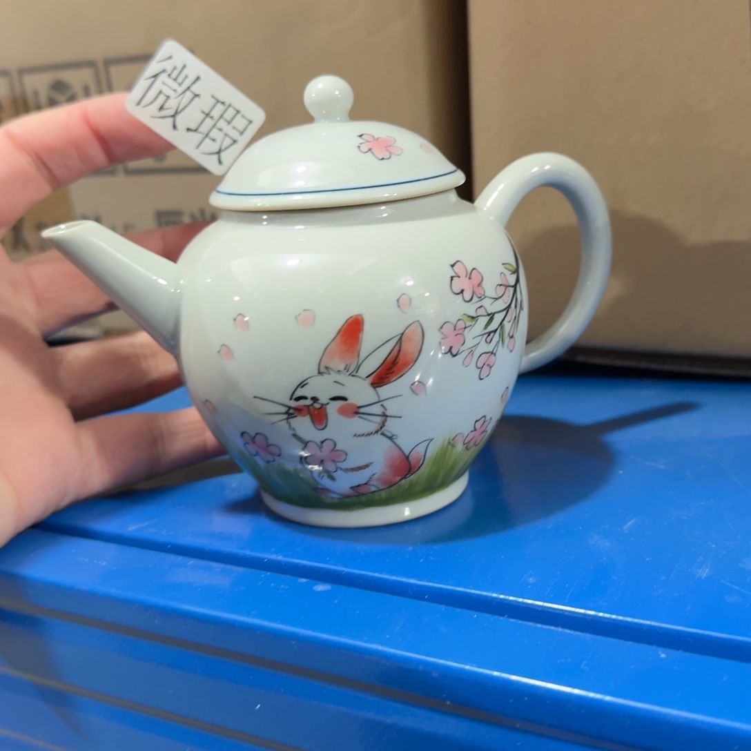 釉下手绘茶具微瑕