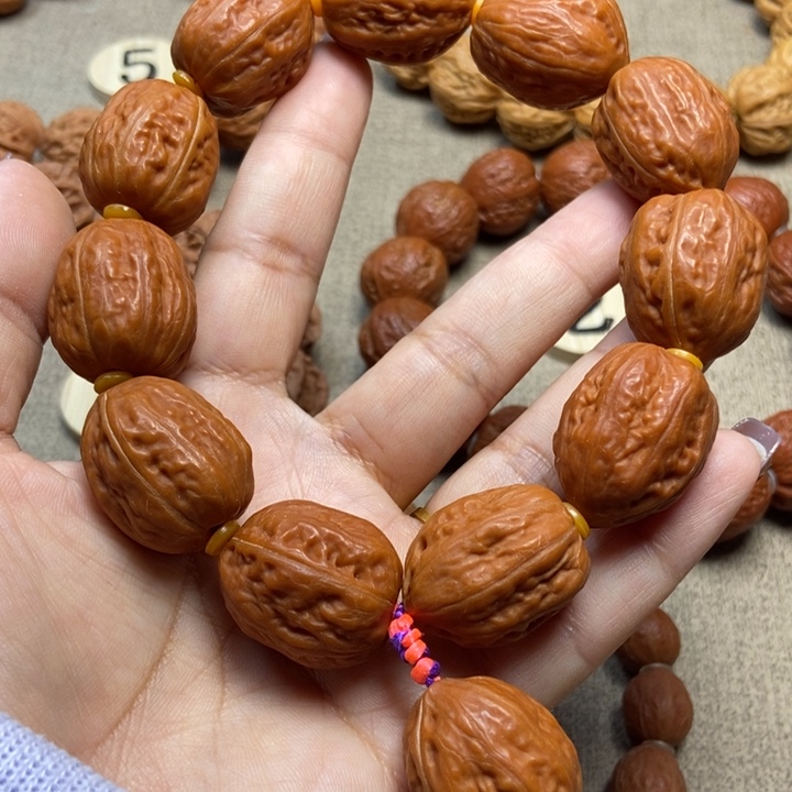 文玩核桃吊坠子弹头手持