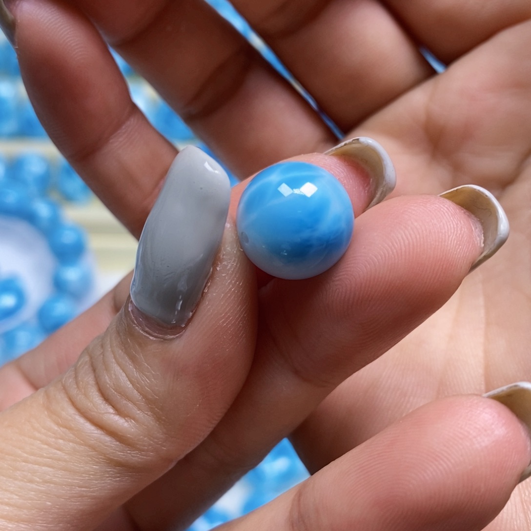 针钠钙石（海纹石）未镶嵌颈饰还***呢