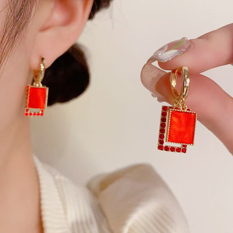 925银耳饰 小众时尚个性独特设计感红色镶钻几何耳扣