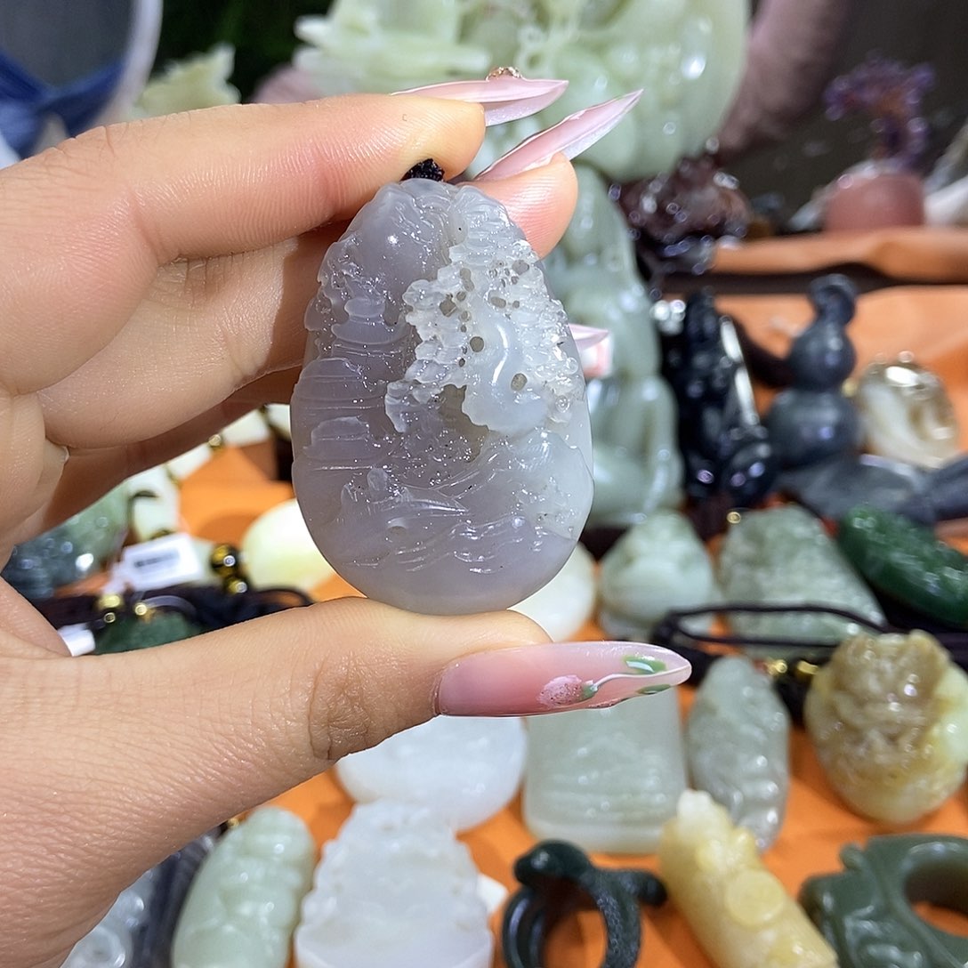 和田玉未镶嵌颈饰