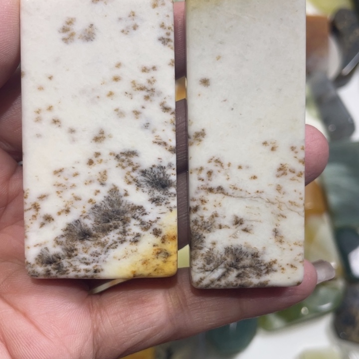 蛇纹石玉未镶嵌天然花玉平安无事牌