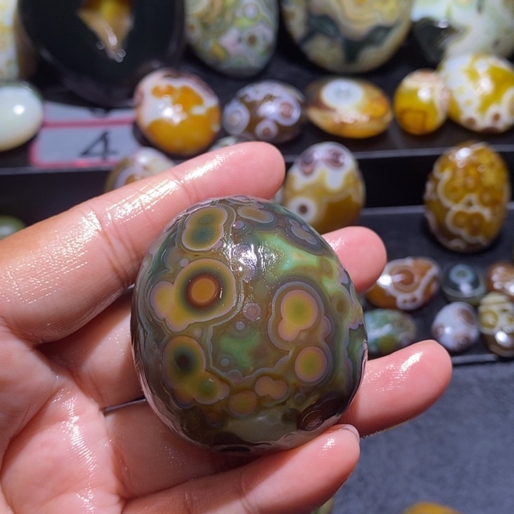 玛瑙/玉髓未镶嵌珠宝半成品118