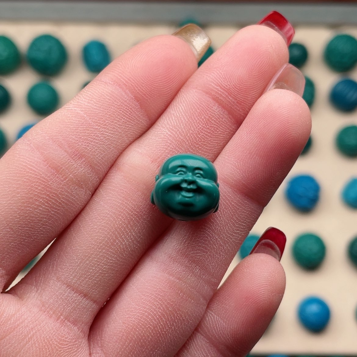 【闪购商品】玻璃颈饰老油绿弥勒佛12左右一个