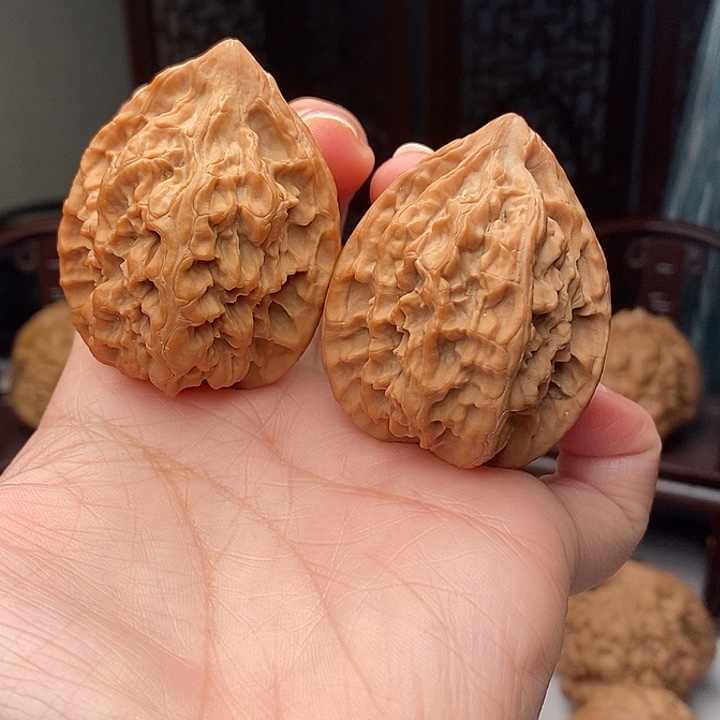 吊坠文玩核桃吊坠鸡心38尺