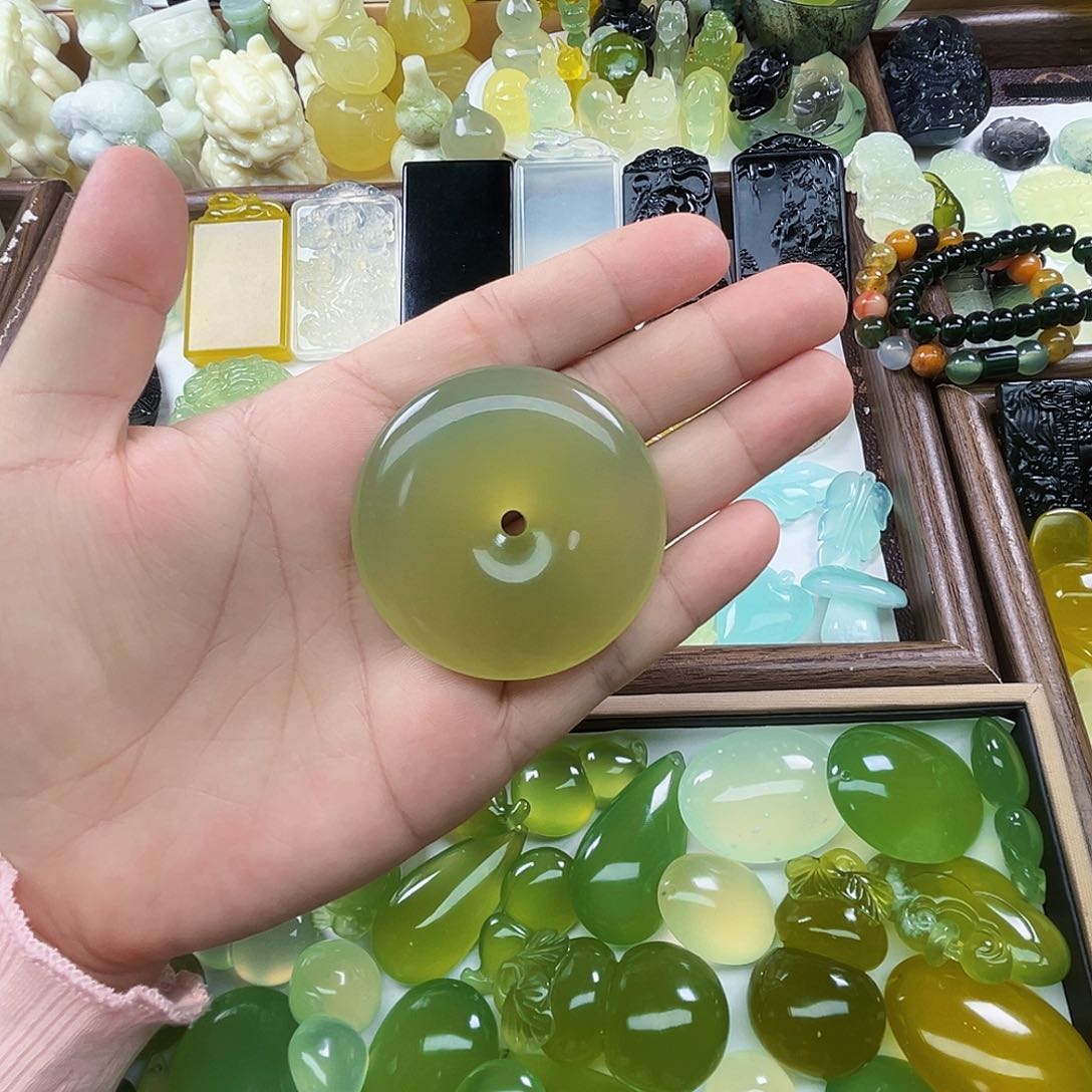 未镶嵌岫玉吊坠(不含链)F****R