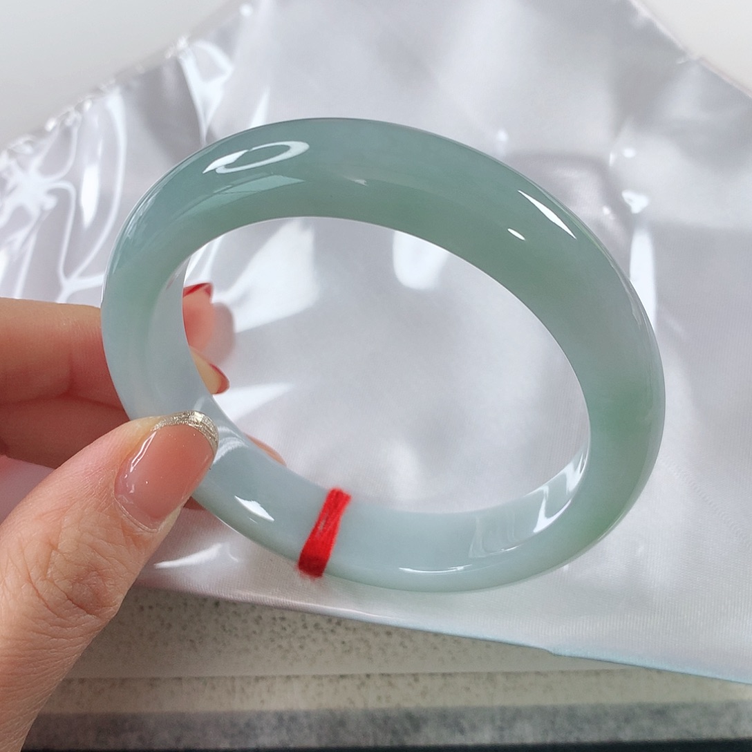 翡翠手镯未镶嵌  正圈①④⑥⭐