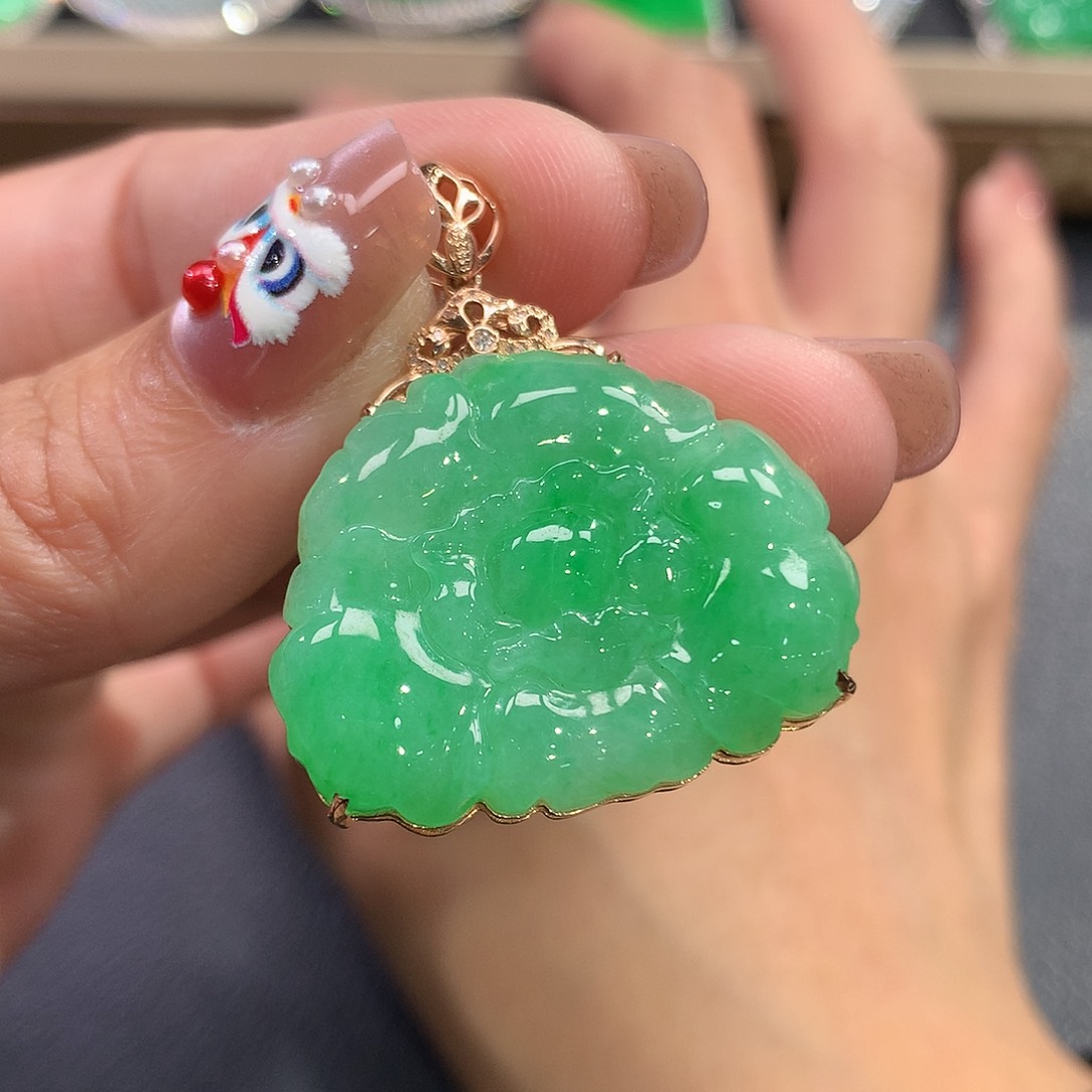 翡翠吊坠(赠链)18K金镶嵌