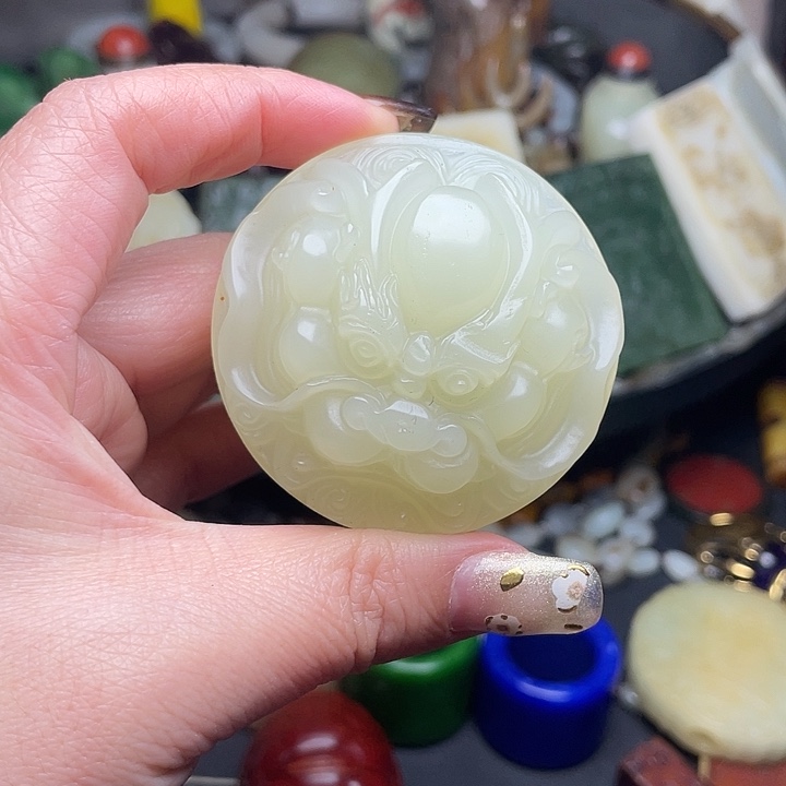 和田玉（糖玉）未镶嵌颈饰