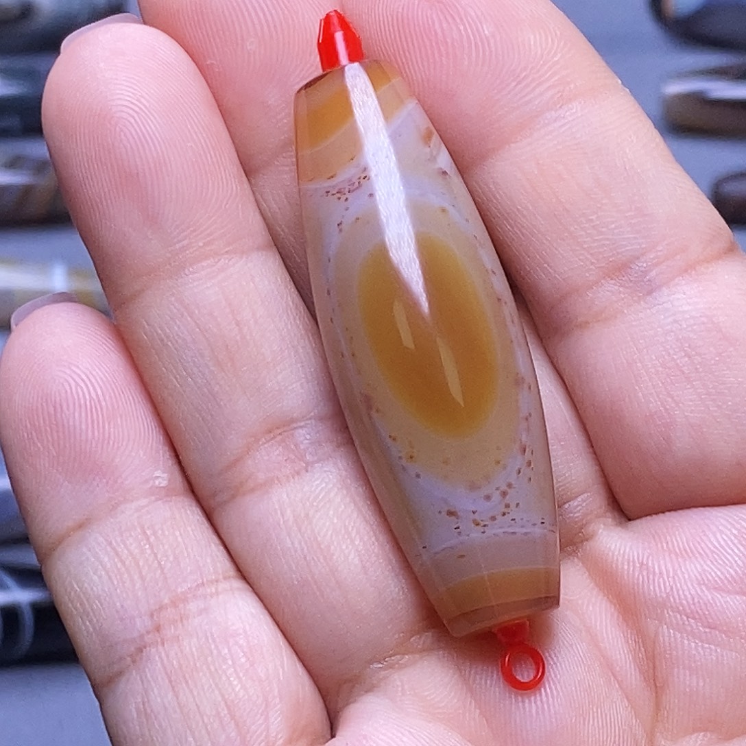 赵***年玛瑙/玉髓未镶嵌颈饰