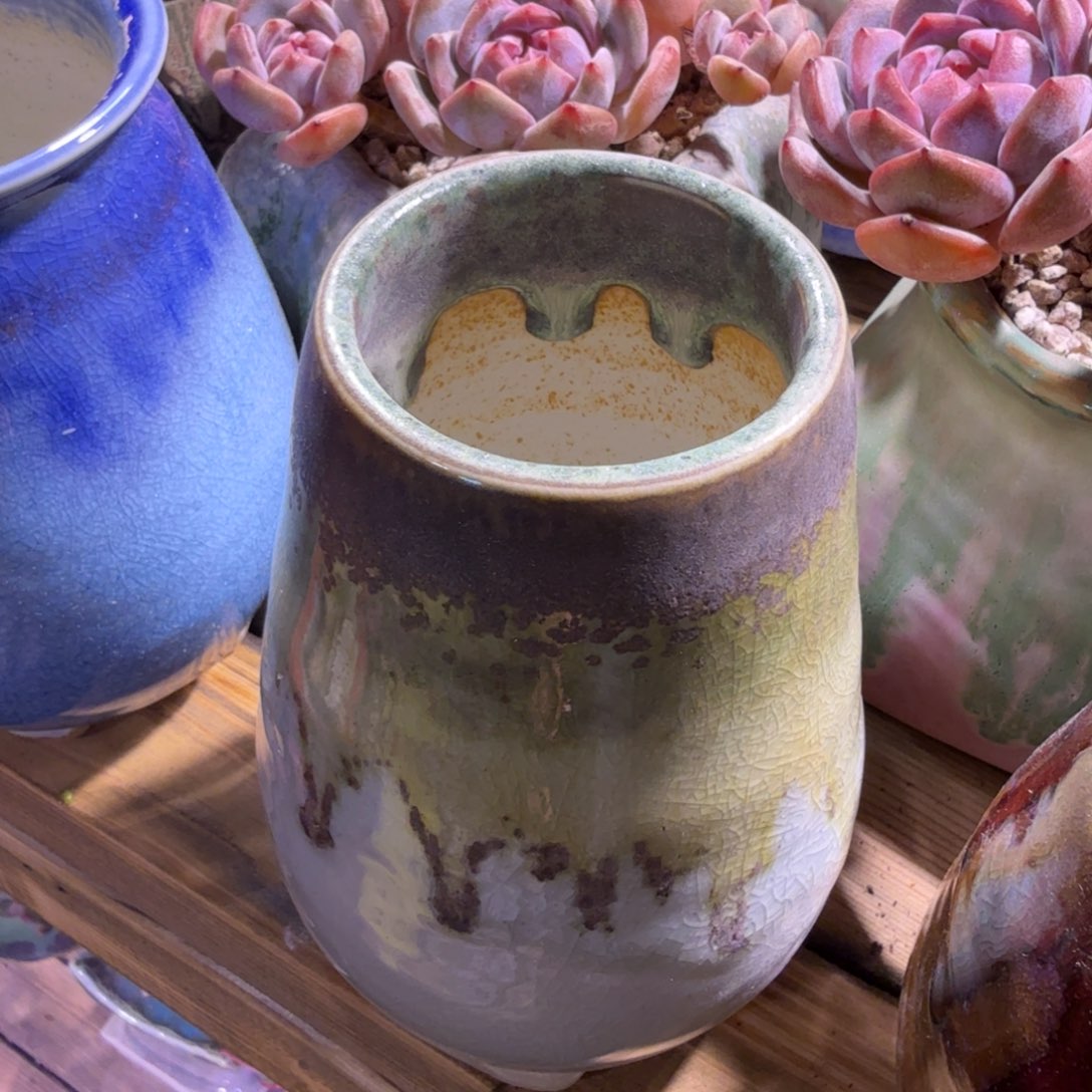 又***天重庆小燕子欢迎大家陶瓷