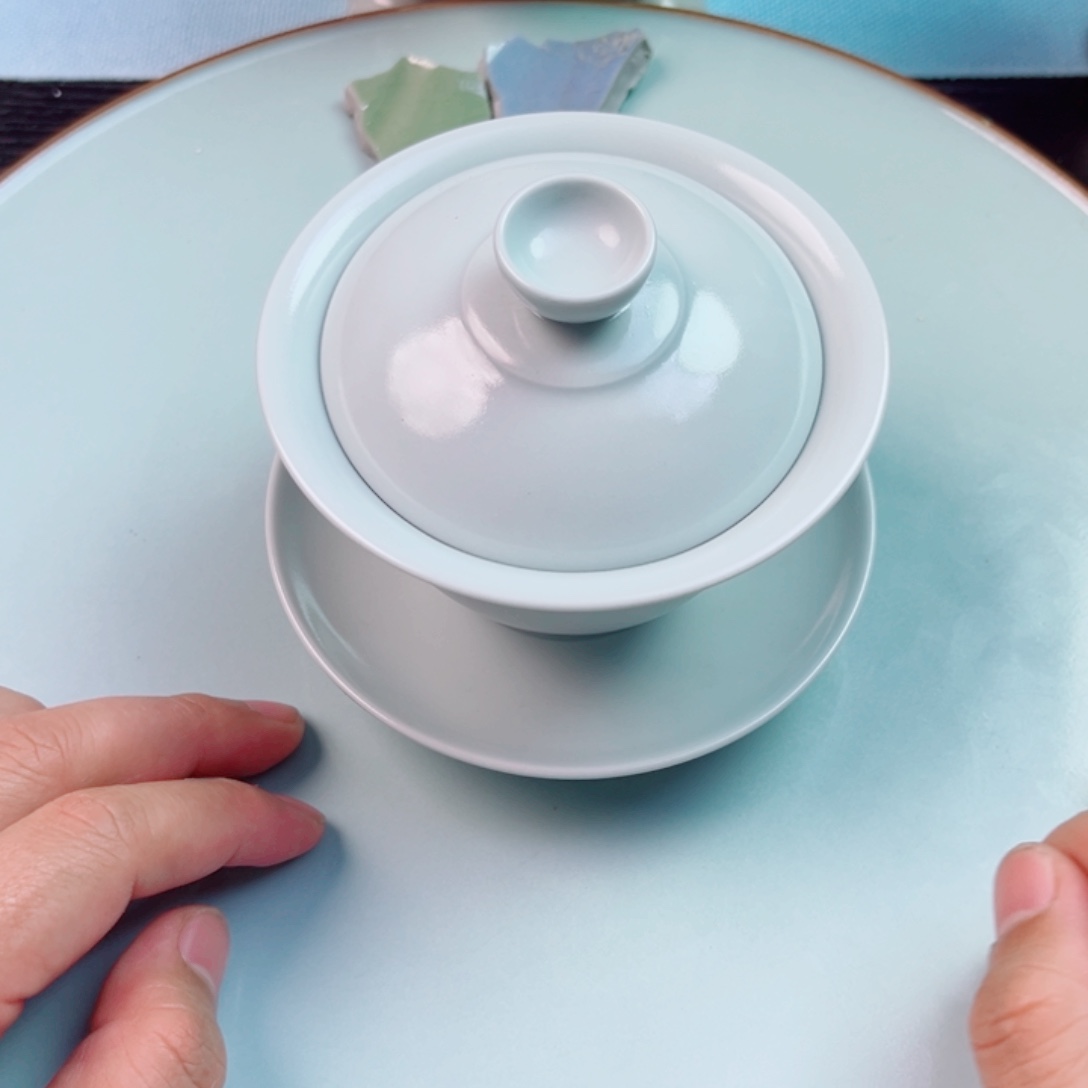 瓷片靓**子不计成本交个朋友