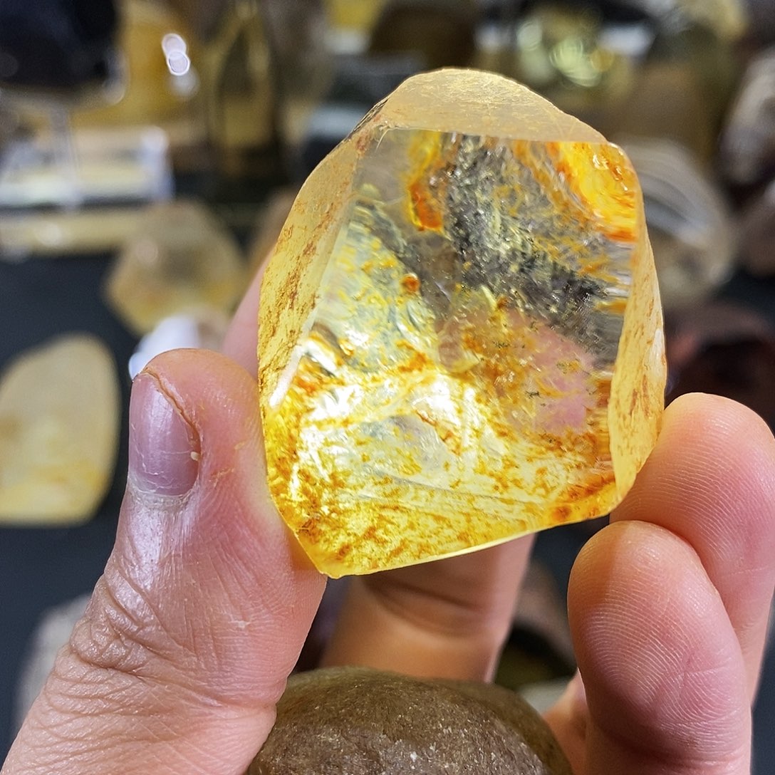 【闪购商品】未镶嵌车挂水晶天然水晶原石