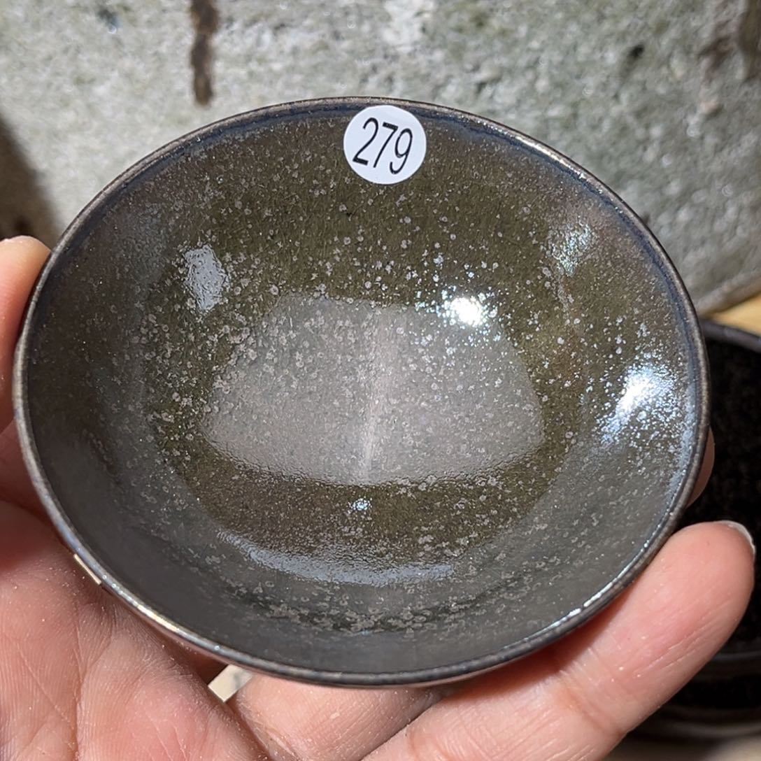 茶盏义兴龙窑坚持真柴烧