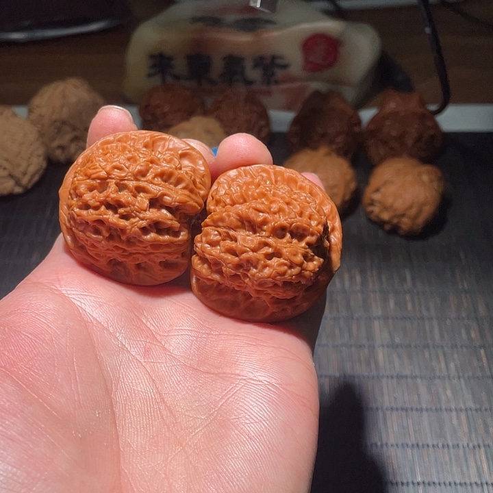 文玩核桃吊坠ζ****城血麒麟