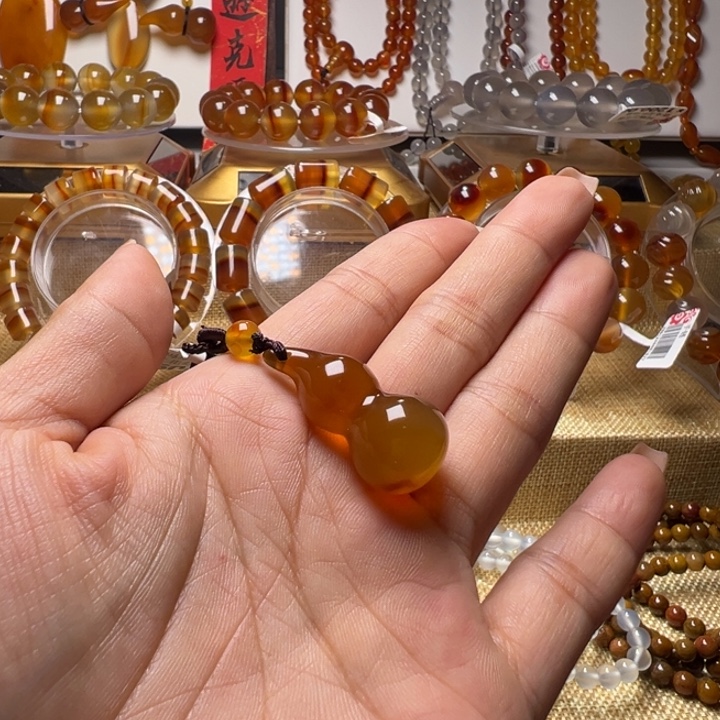 兔***卜玛瑙/玉髓颈饰未镶嵌21