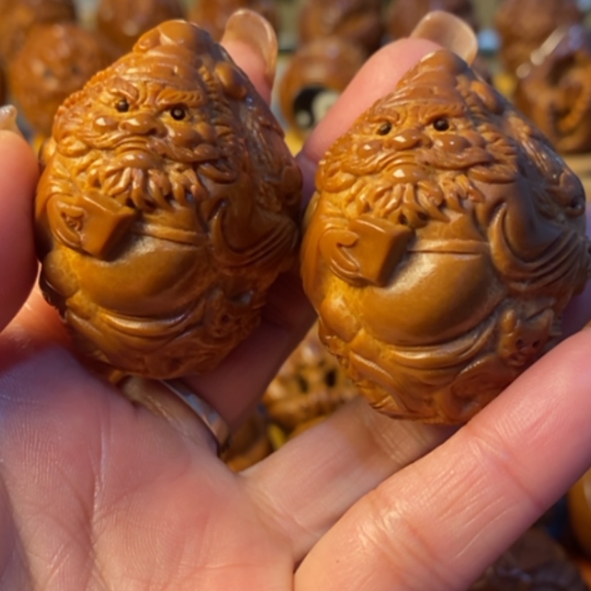 【闪购商品】橄榄核手串/手链靓*精品核雕