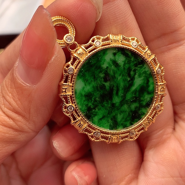 翡翠颈饰银S925镶嵌翡翠