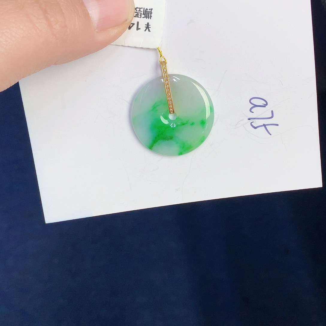 【闪购商品】翡翠颈饰18K金镶嵌0000000000