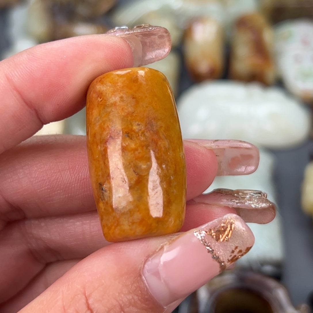 和田玉（糖玉）颈饰未镶嵌