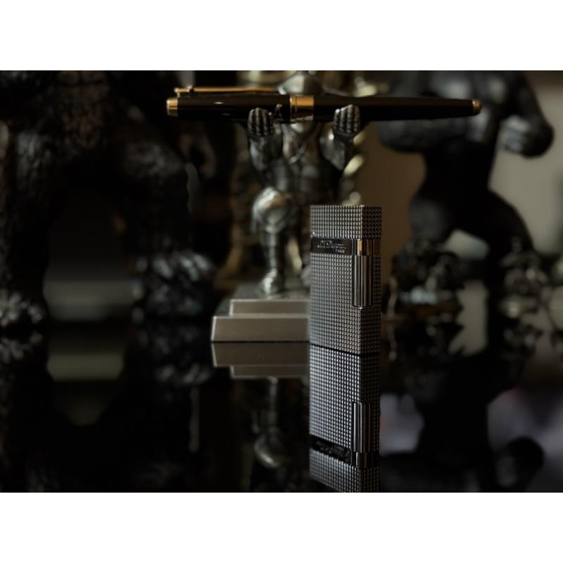 朗声钢音巴黎钉（银框）高端  充气打火机 S