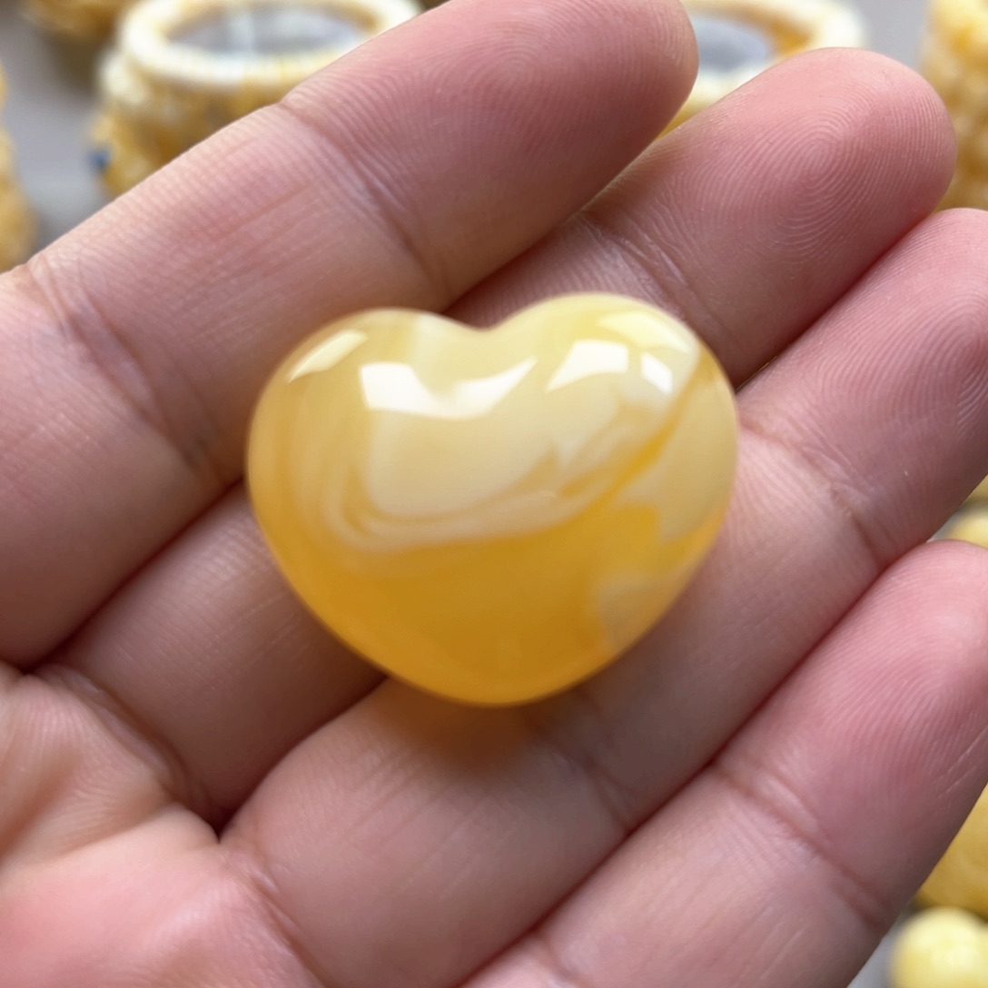 琥珀颈饰未镶嵌吊坠