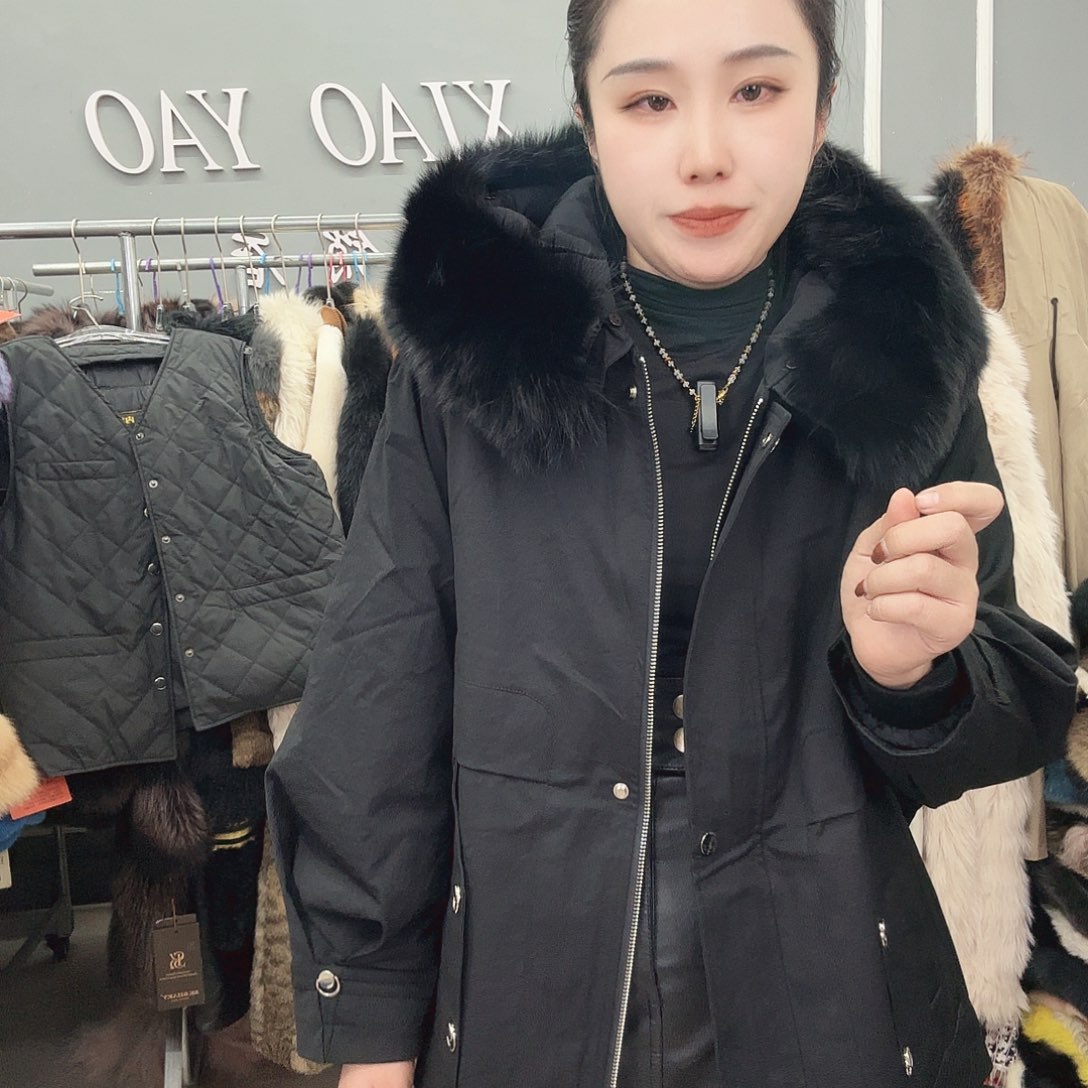 姚小妖家高端皮草