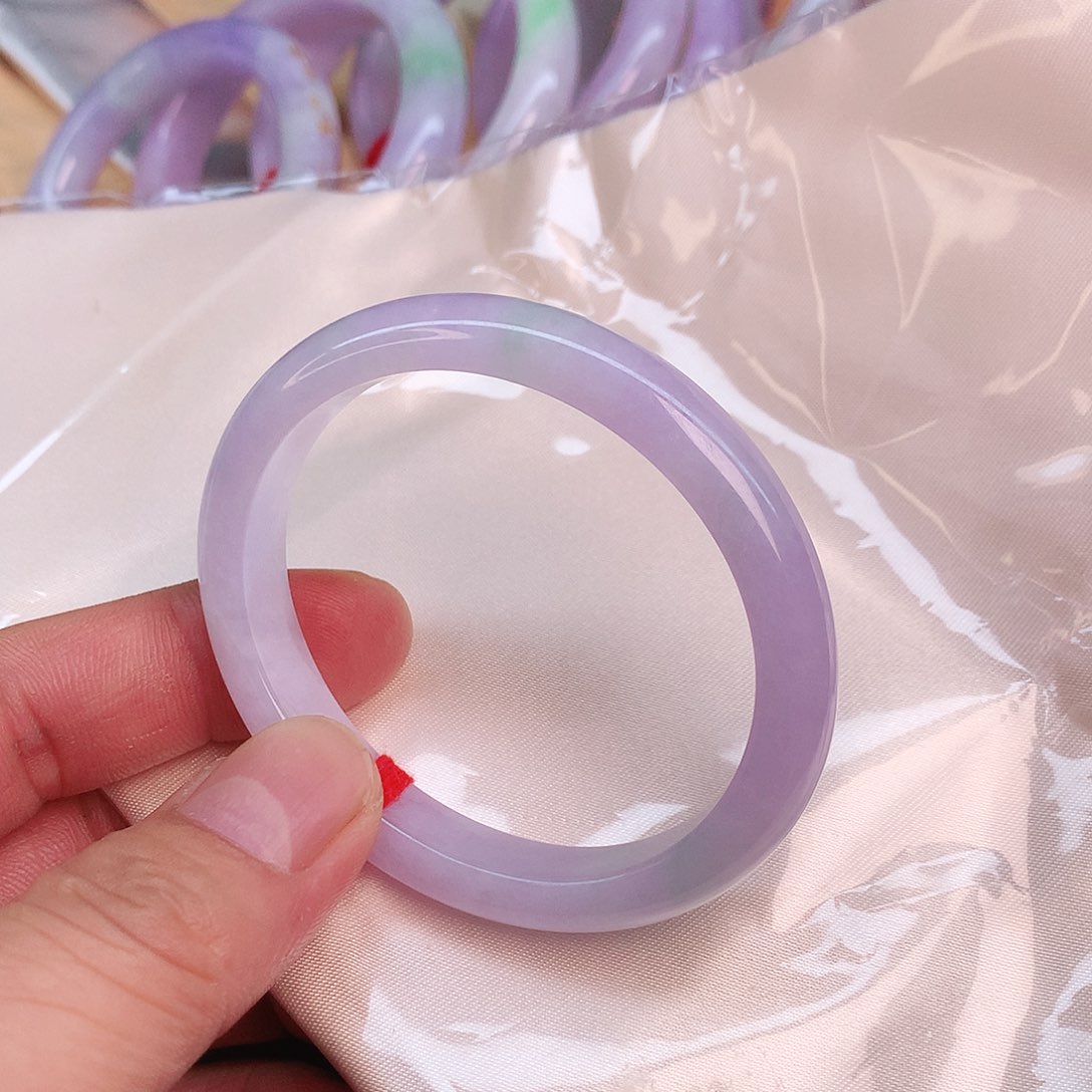 翡翠手镯未镶嵌8899、uuhhggggg