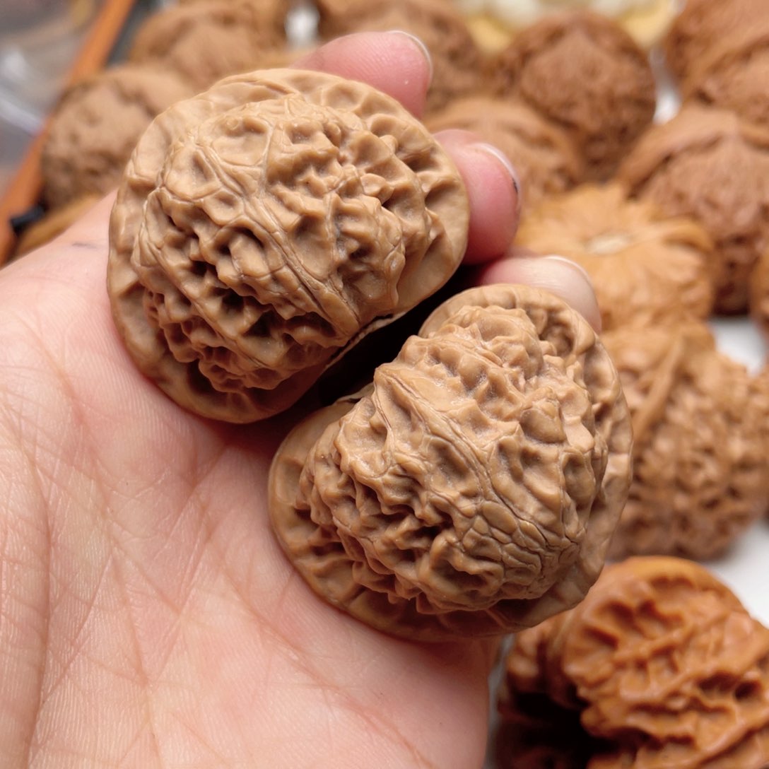 文玩核桃吊坠宫灯