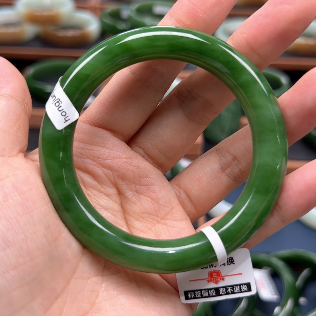 未镶嵌手镯和田玉（碧玉）5657
